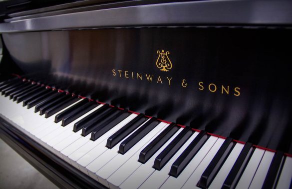 steinway,pian,ipad,iphone,samsung,google,facebook,youtube