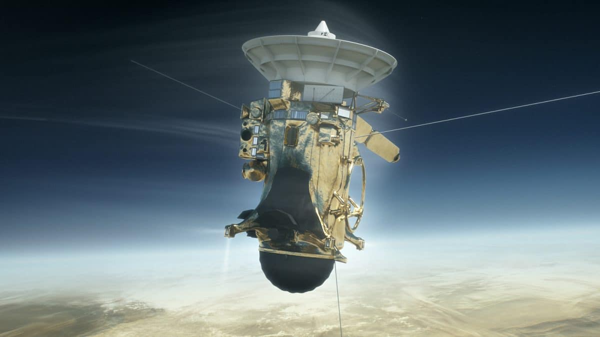 Sonda Nasa, Cassini, a descoperit lacuri adanci pe satelitul lui Saturn, Titan