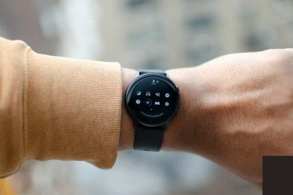 Samsung aduce One UI pe Galaxy Watch si gama Galaxy Gear