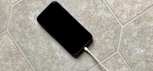 O greseala comuna legata de incarcarea iPhone-ului scade ore bune din viata bateriei